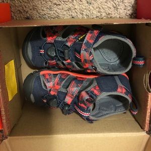 Great completely new! Very comfortable!